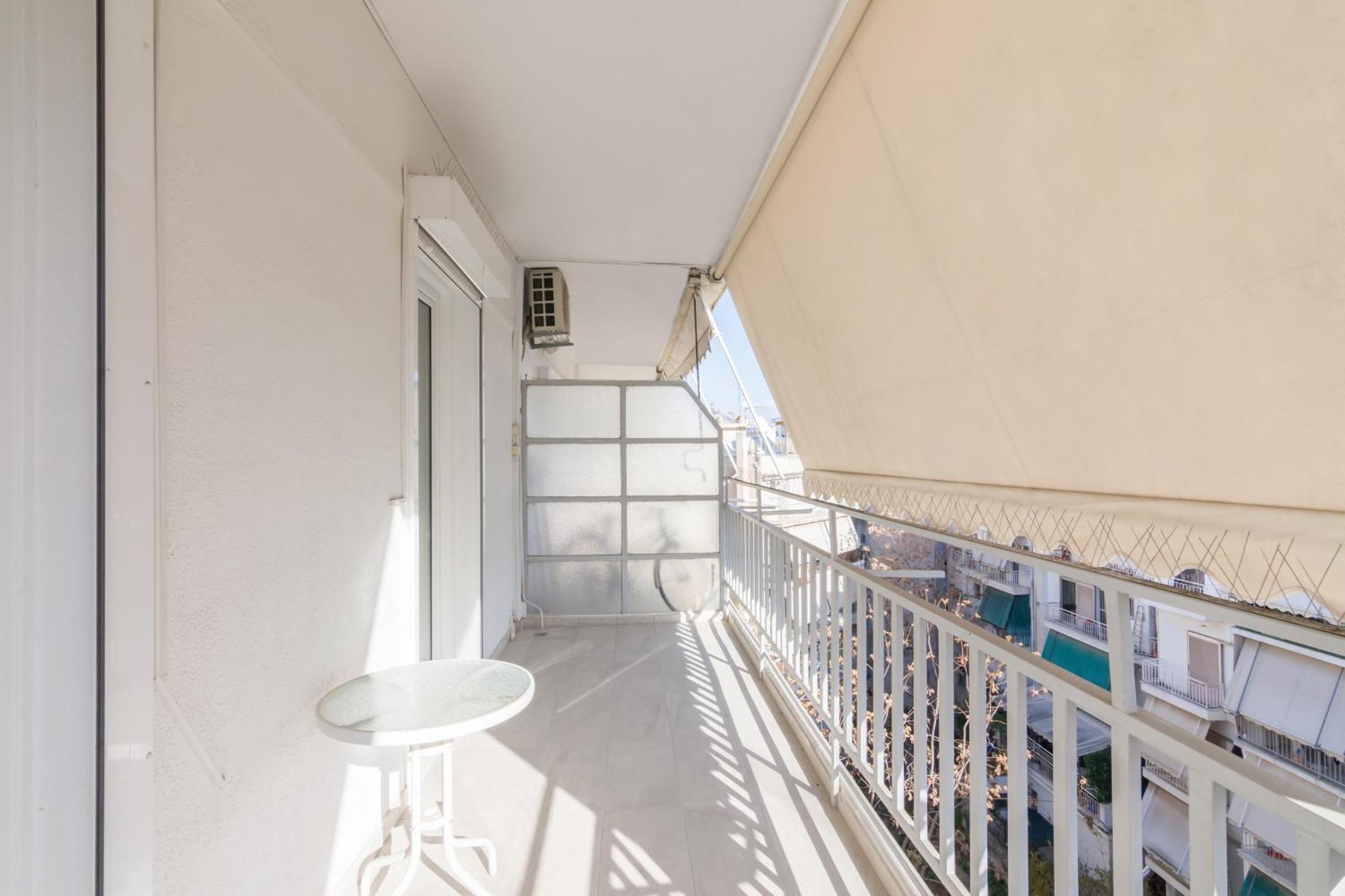 Three Bedrooms Apt In Kallithea เอเธนส์ ภายนอก รูปภาพ