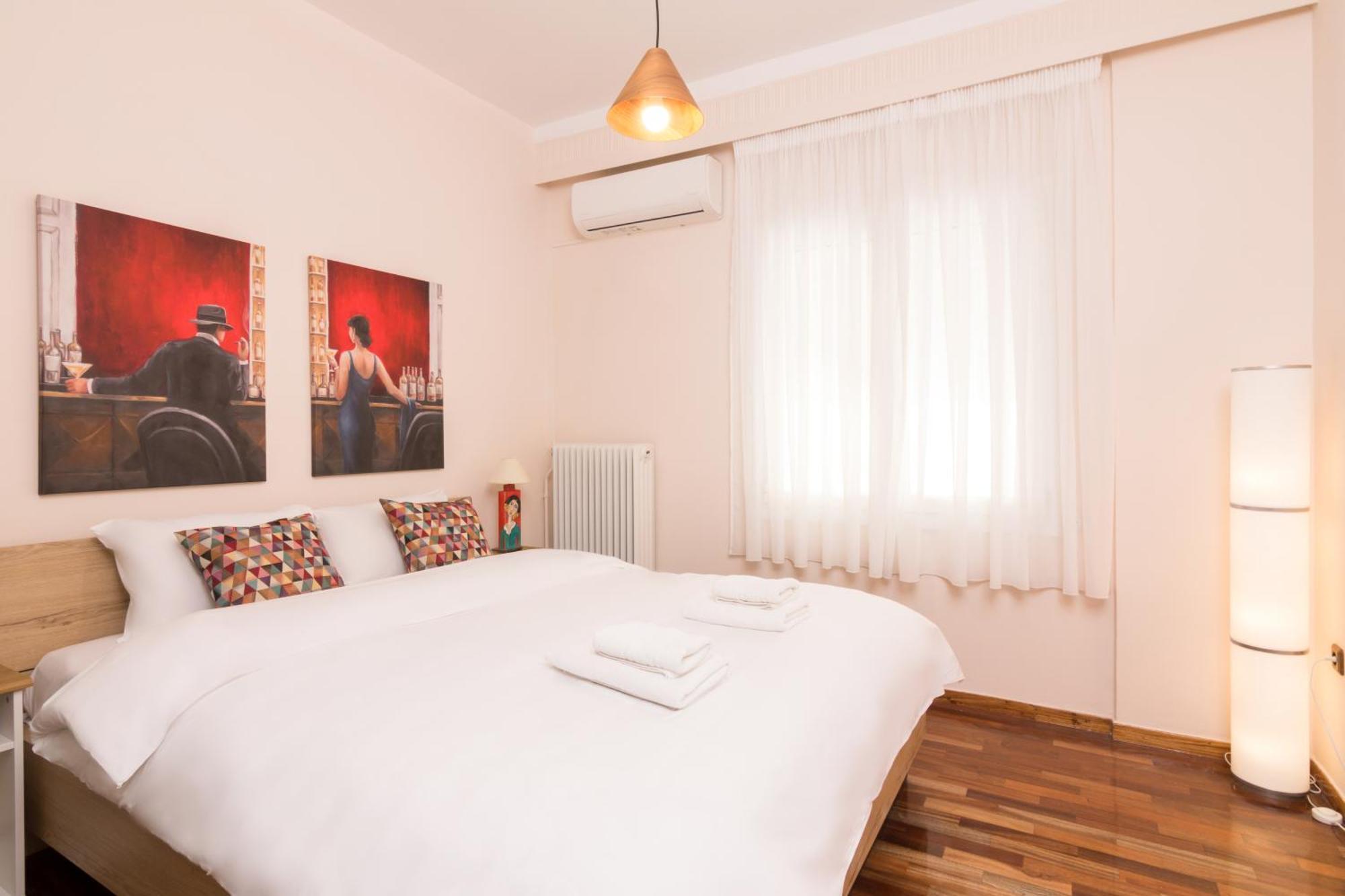 Three Bedrooms Apt In Kallithea เอเธนส์ ภายนอก รูปภาพ