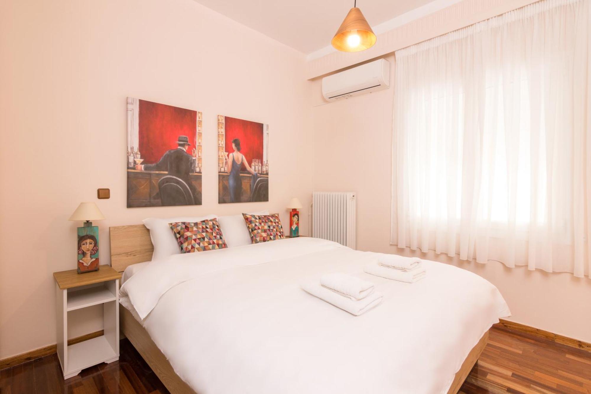 Three Bedrooms Apt In Kallithea เอเธนส์ ภายนอก รูปภาพ