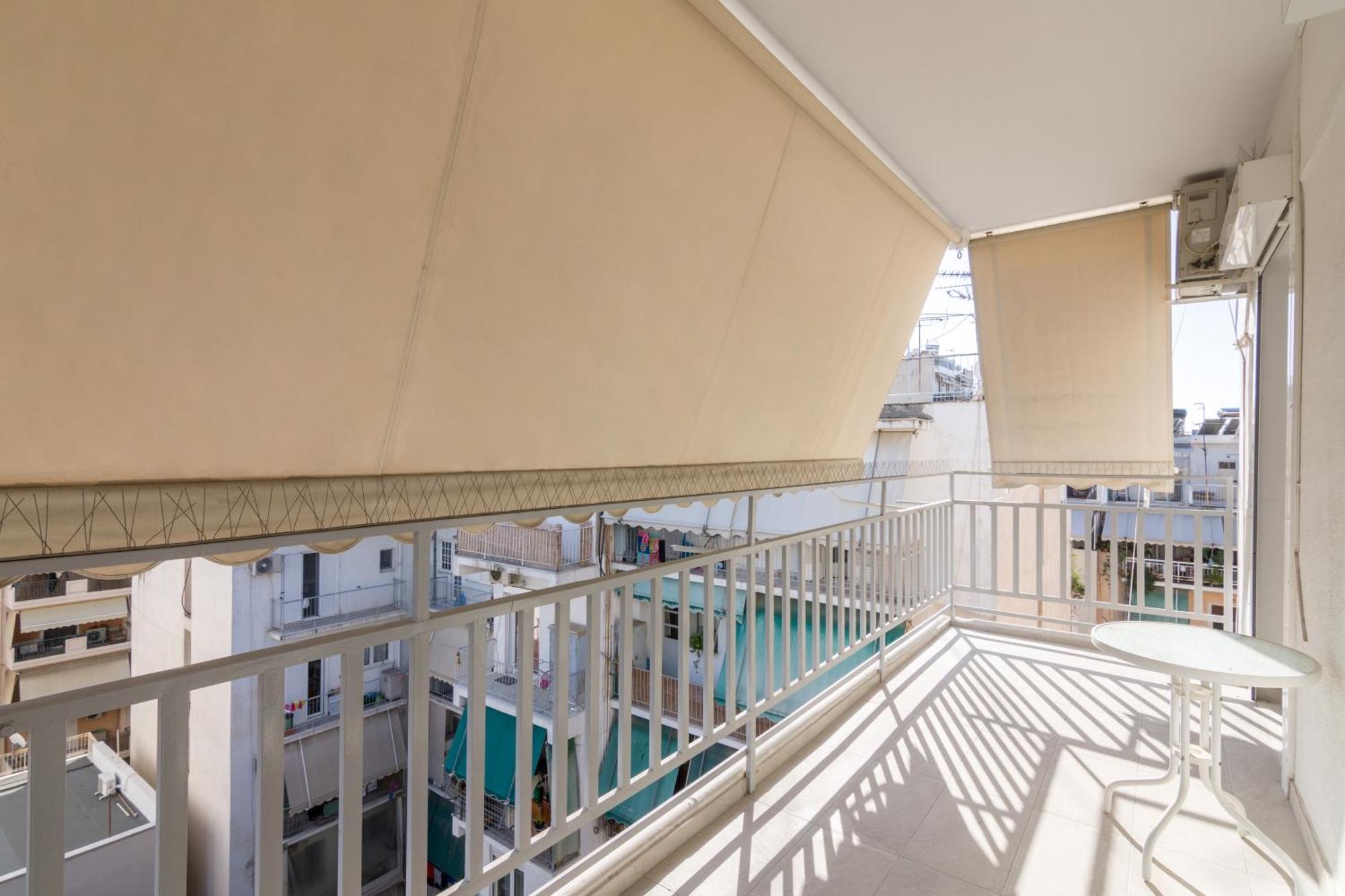 Three Bedrooms Apt In Kallithea เอเธนส์ ภายนอก รูปภาพ